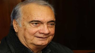 وصول جثمان سمير زاهر إلى مسجد عمر بن عبد العزيز بمصر الجديدة