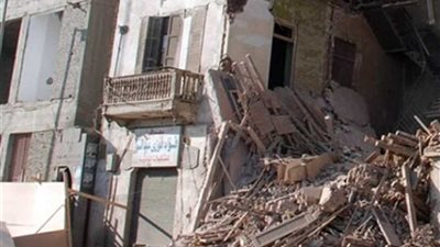 انهيار جزئي لعقار قديم بالمنصورة