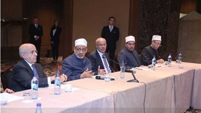 شيخ الأزهر يلتقي رئيس البرتغال في احتفال الجامعة الكاثوليكي