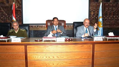 محافظ الغربية يحدد مدة للرد على شكاوى المواطنين