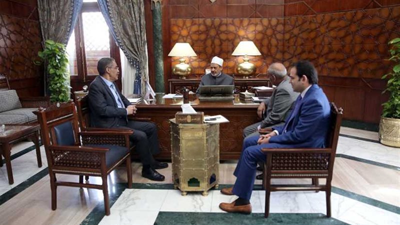 رئيس هيئة الاستعلامات