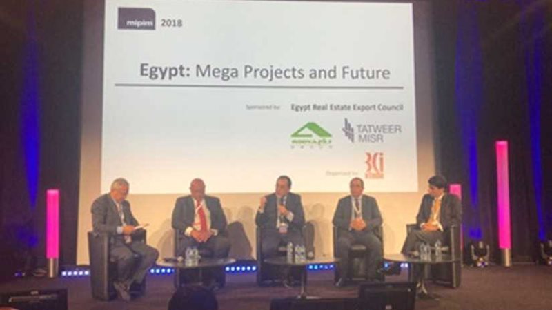 مدبولي يسوق للمشروعات