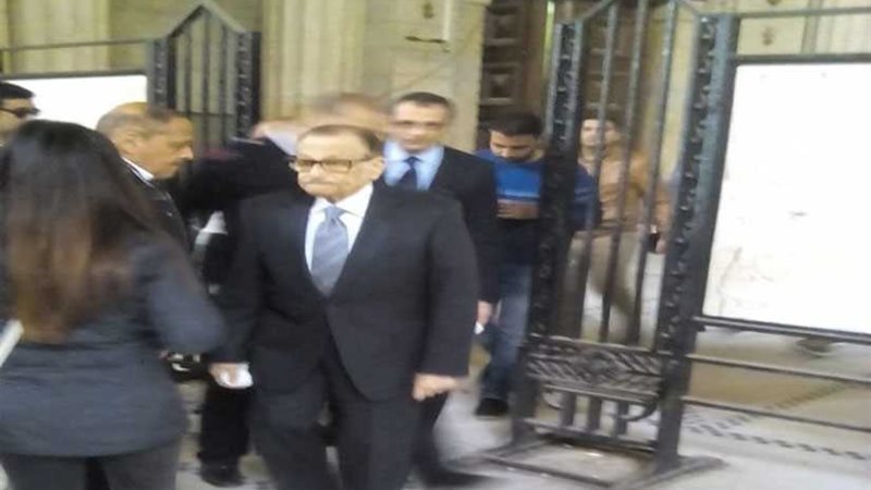 الحكم على صفوت الشريف