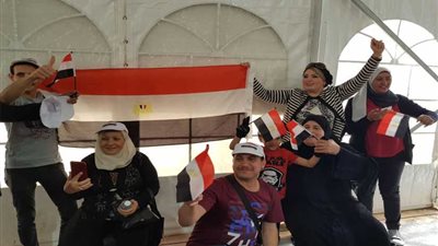 حشود مصرية أمام سفارتنا بالكويت لانتخاب رئيس الجمهورية