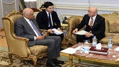 عبد العال يستقبل نائب وزير الخارجية الياباني 