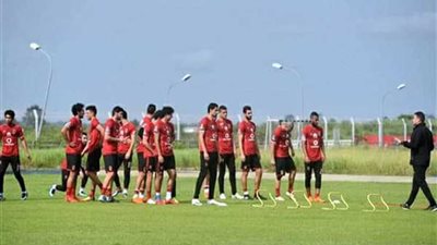 بالصور.. الأهلي يخوض مرانه الأخير إستعدادًا لمواجهة مونانا الجابوني