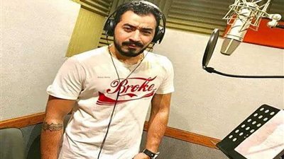 أحمد بتشان ينتهي من تسجيل 