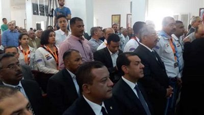 محافظ أسيوط يشارك في مراسم صلوات جنازة أسقف منفلوط (صور)