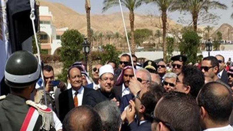 وزير الأوقاف خلال