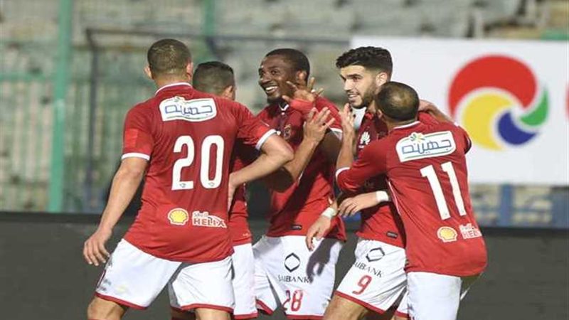 الأهلي يتقدم على