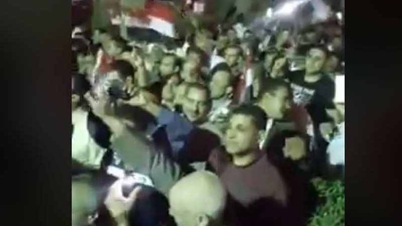 بث مباشر لحشود الناخبين