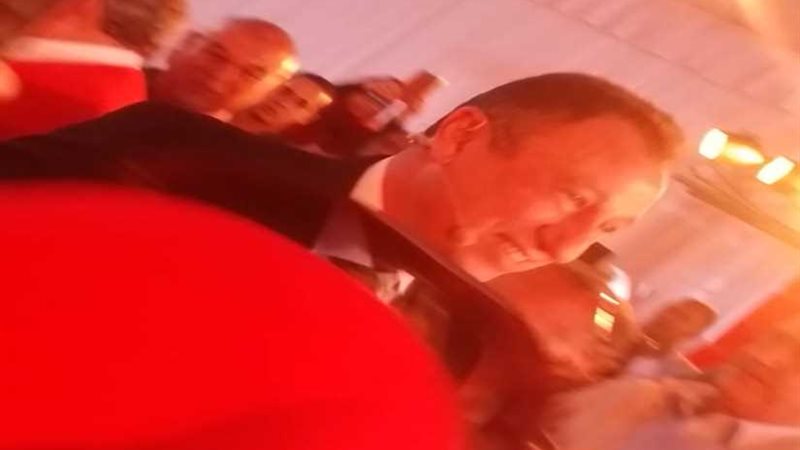 الخطيب يصل مؤتمر