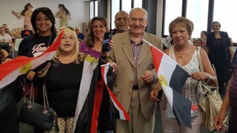 زغاريد ورقص بالعصا