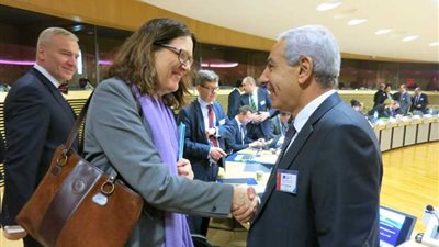 وزير التجارة: أوروبا أكبر مستقبل لصادراتنا