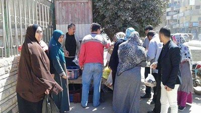 طرح أسماك بمنافذ بيع السلع بالدلنجات