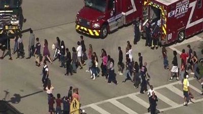 سقوط ضحايا بحادث إطلاق نار بمدرسة ثانوية فى أمريكا