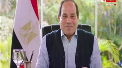 السيسي: كنت طالبا متفوقا ومن عشاق مادة التاريخ.. فيديو