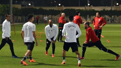 المنتخب الوطنى يؤدى مرانه بالملعب الفرعى لاستاد القاهرة (صور)