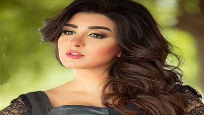 جيهان خليل: لم أدخل الفن بالواسطة واتهامي بعدم احترام المواعيد باطل