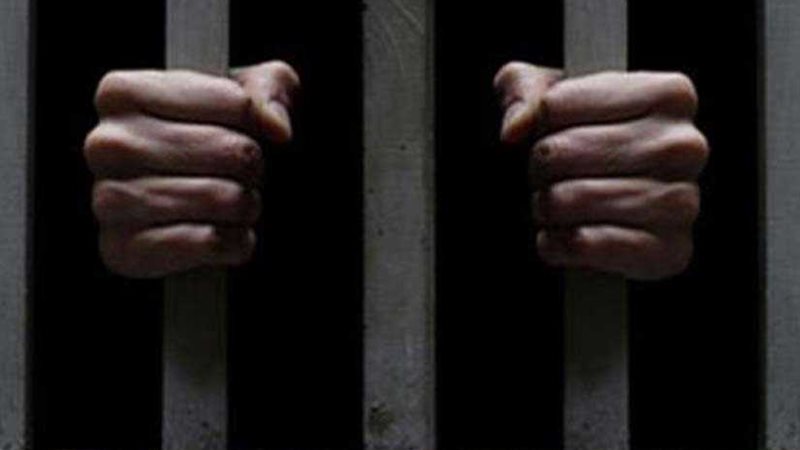 المشدد لـ 3 متهمين