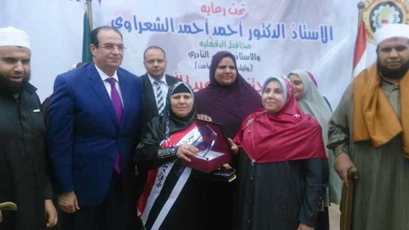 الأمهات المثاليات