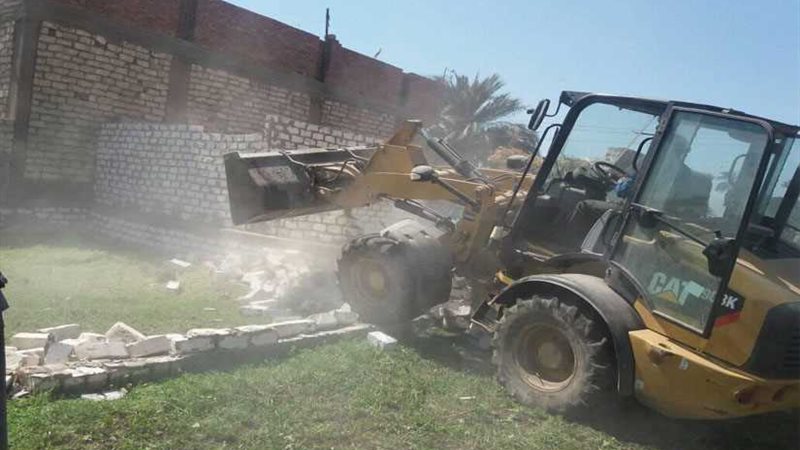 إزالة 12 حالة تعد