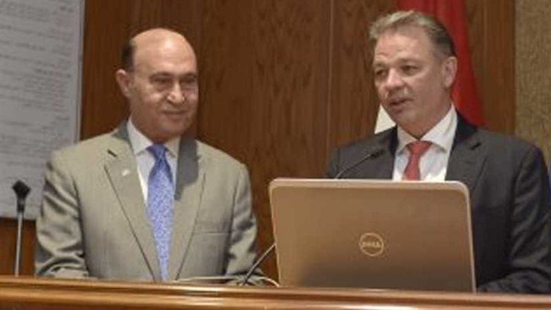 مميش: 887 مليون دولار