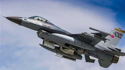 سقوط طائرة عسكرية تركية بولاية نوشهر وسط البلاد