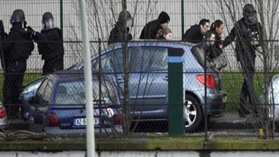 إطلاق نار واحتجاز رهائن بأحد المتاجر في فرنسا