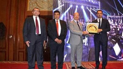 مؤتمر الاستثمار والسلام يقر خططا لجذب الاستثمارات وبنكا للمشروعات الصغيرة