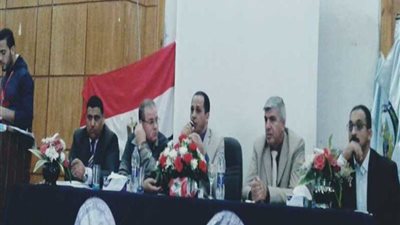 رئيس جامعة دمنهور يدشن حملة الخدمة العامة لانتخابات الرئاسة