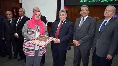 تكريم 74 من أمهات الشهداء بجامعة بنها (صور)