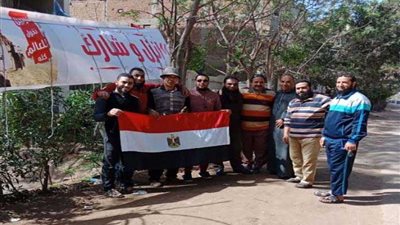 أعضاء حزب النور في الغربية يصطفون للإدلاء بأصواتهم بالانتخابات