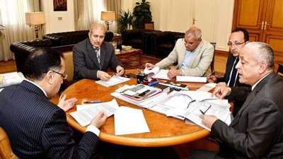 وزير الإسكان يُتابع أعمال صيانة 