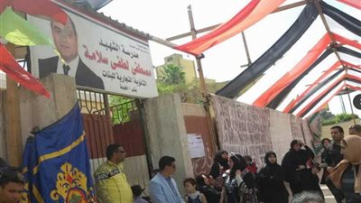 حضور قوي للمرأة في لجان شبرا الخيمة الانتخابية.. والناخبون: 