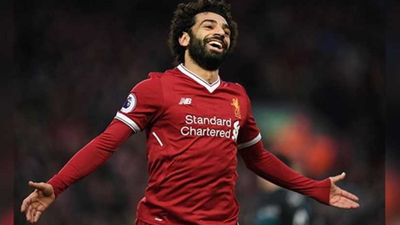 محمد صلاح و8 شباب