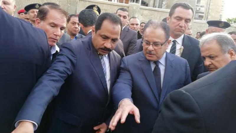 وزير الداخلية من