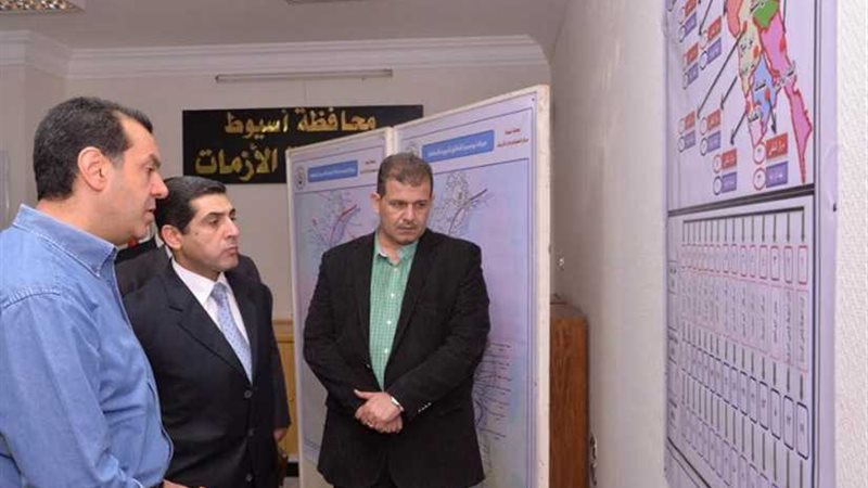 محافظ أسيوط يتفقد