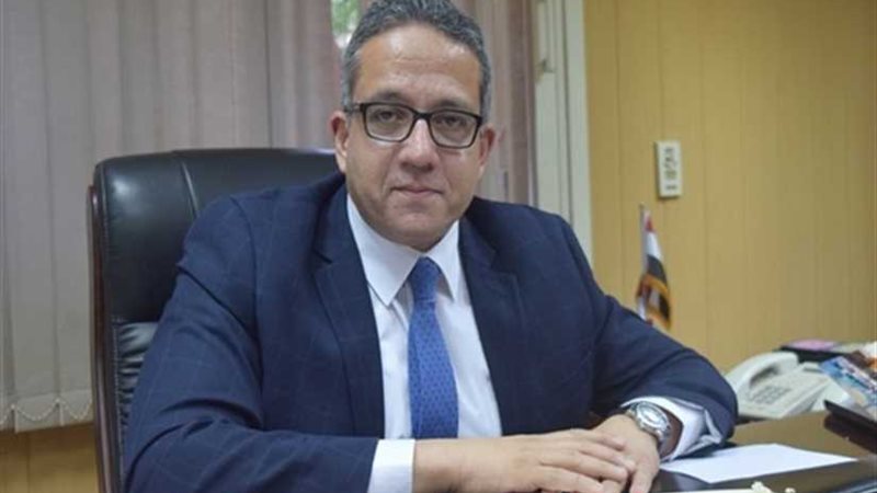 وزير الآثار يفتتح