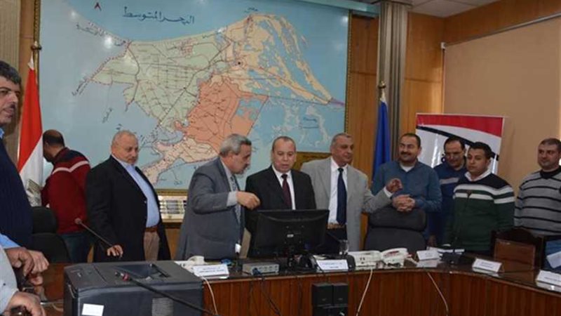 محافظ دمياط يتابع