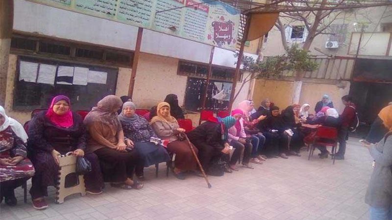 حشود من الناخبين