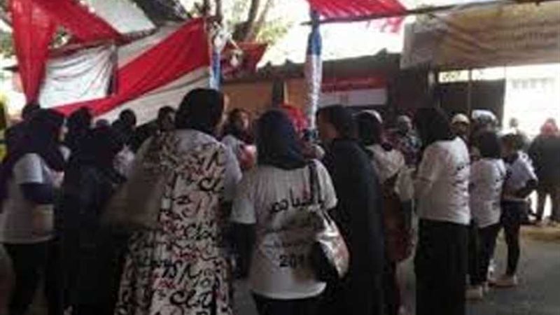 احتشاد الناخبين أمام