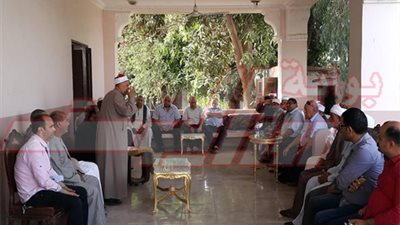 بيت العائلة بالمنيا يعقد جلسة للمضارين فى أحداث الكرم لإزالة الاحتقان وعودة المحبة