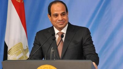 السيسي يدعو الإعلام بمساعدة ساكنى العشوئيات بطرح مشاكلهم.. ويؤكد: ناس زى الفل