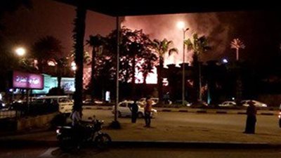 السيطرة علي حريق استديو النحاس بمدينة السينما. . والنيابة تعاين موقع الحادث