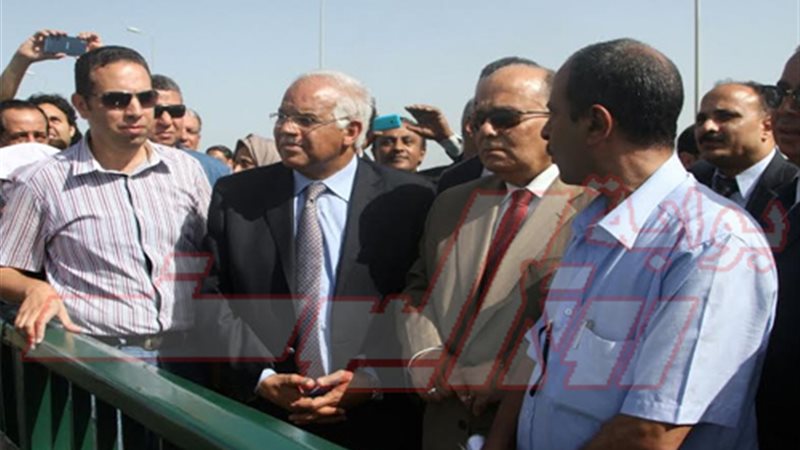 بالصور.. وزير النقل