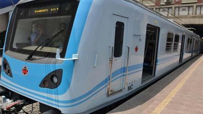 المترو يخفض سرعة القطارات بسبب ارتفاع درجات الحرارة