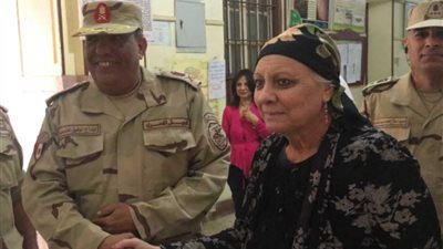 قائد المنطقة الجنوبية يتفقد لجان أسيوط