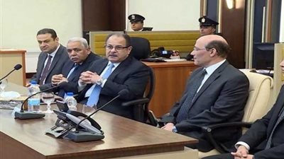 وزير الداخلية يتابع سير الانتخابات من غرفة العمليات (فيديو)