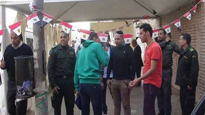 بالفيديو.. بدء توافد الناخبين على لجان الجامعة العمالية بمدينة نصر